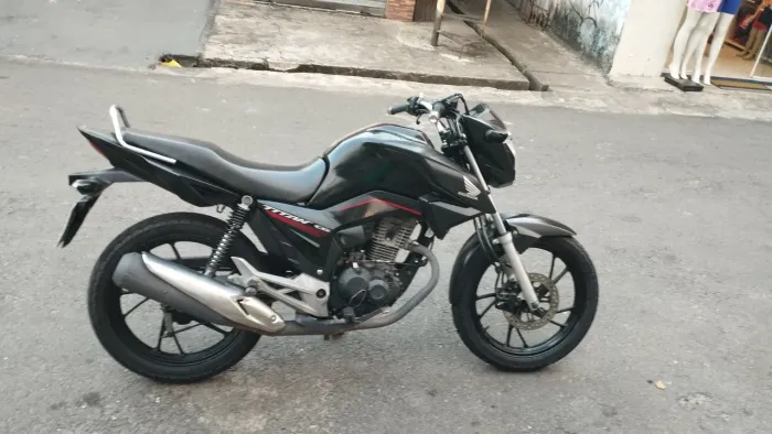 Titan 160 relíquia a última do modelo