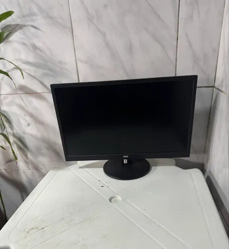 Monitor AOC 23,5