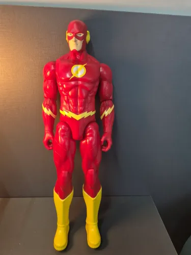 Boneco do Flash de 30cm totalmente articulado