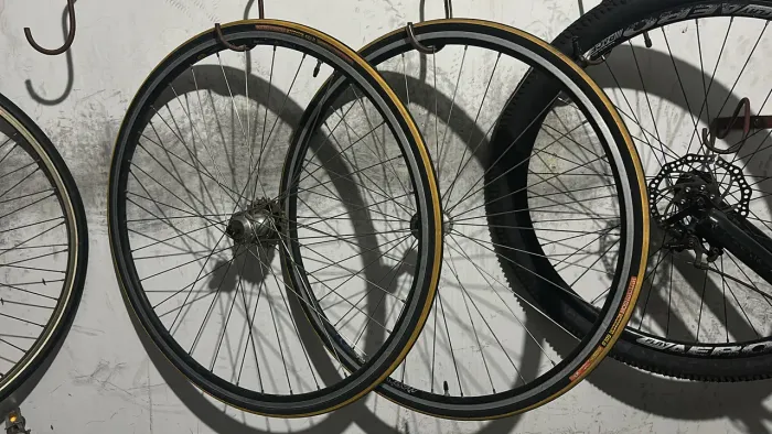 Rodas 700 aro Rígida cubos e catraca Campagnolo