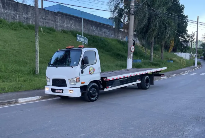 Guincho Hyundai HD78 2012 6.5m