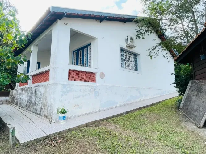 Casa 4 dormitórios Jardim POrangaba- Águas de São Pedro - SP