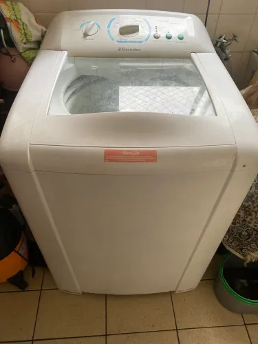 Máquina lava e seca eletrolux