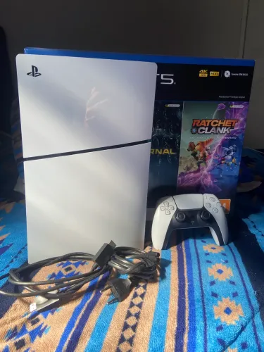 Ps5 slim com 1 controle e 2 jogos mais gta 6 comprado com a pré venda