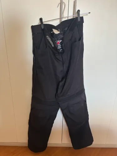 Calça de motociclista 