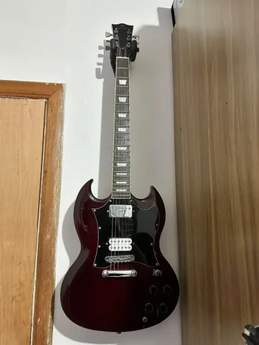 Guitarra Michael SG com cap Malagoli