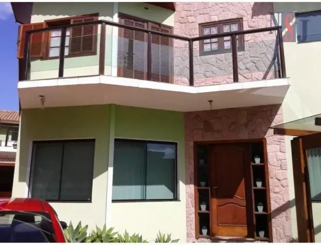 Sobrado com 3 dormitórios à venda, 310 m² por R$ 850.000,00 - Granja Daniel - Taubaté/SP