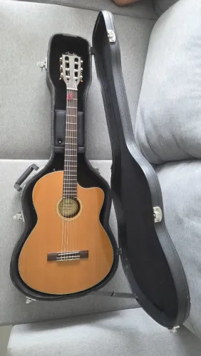 Violão Fender CN-140 SCE Thinline com Case