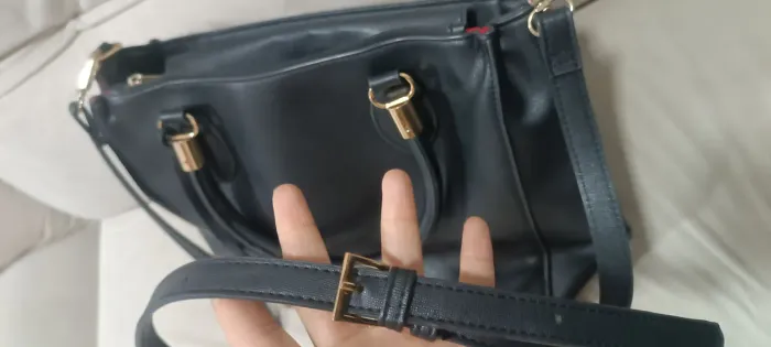 Bolsa marca Satinato. ( Renner ) Seminova