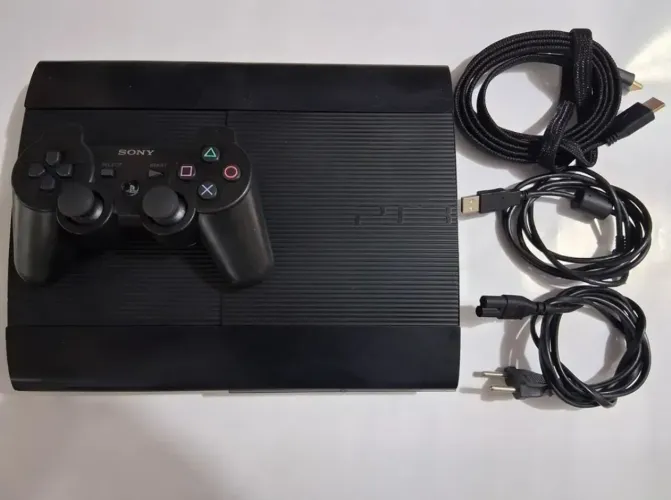 Playstation 3 desbloqueado com jogos e manete