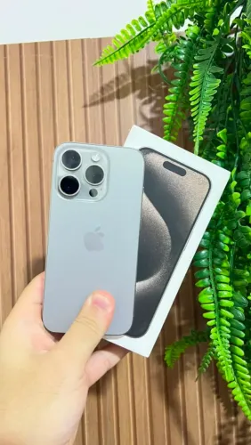 Oportunidade - iPhone 15 Pro 128gb - Impecável + Caixa e carregador + Aceito trocas! 
