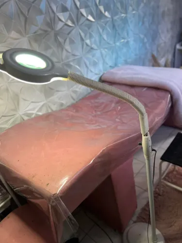 Maca, mocho, luz de led, escadinha e carrinho auxiliar 