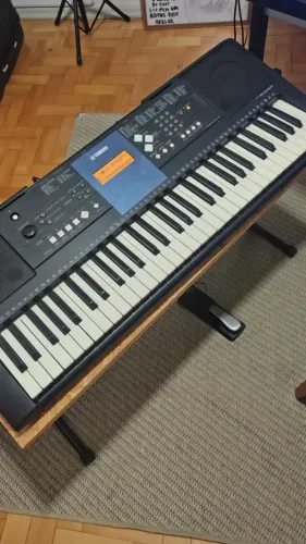 Teclado Yamaha Psr E333 + Estante + Pedal De Sustain