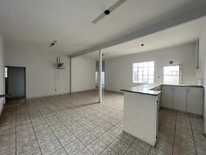 Sala Comercial 1 - Pavimento Superior Frente