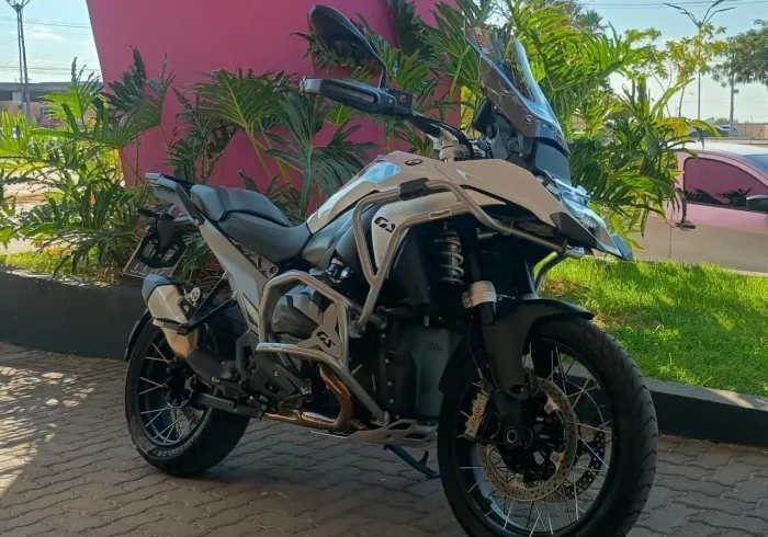 BMW GS 1300 PLUS