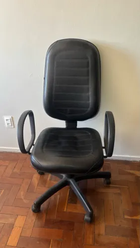 Cadeira de Escritório Giratória