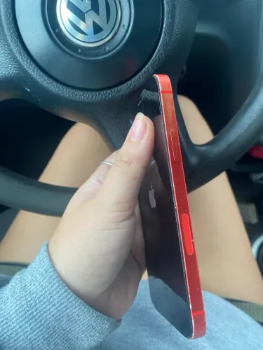 iPhone 12 red