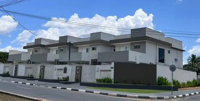Casa Duplex 03 suítes com piscina_Aparecida