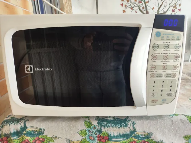 Microondas Electrolux,20 lts,110 volts, entrego e dou garantia