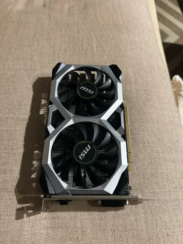 Placa de vídeo gtx 1650 funcionando mas com problema 