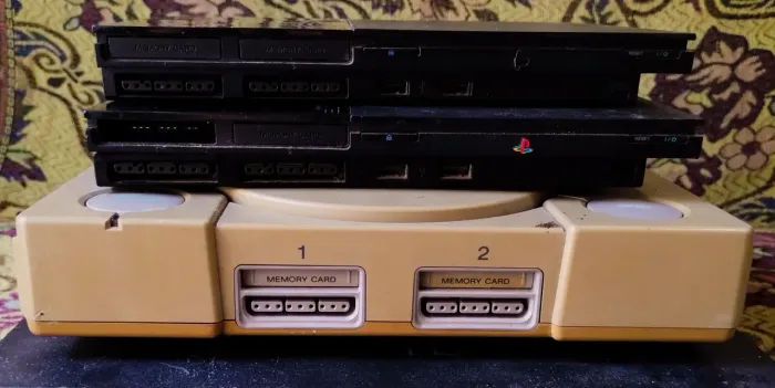 Playstation p/ consertou ou retirada de peças