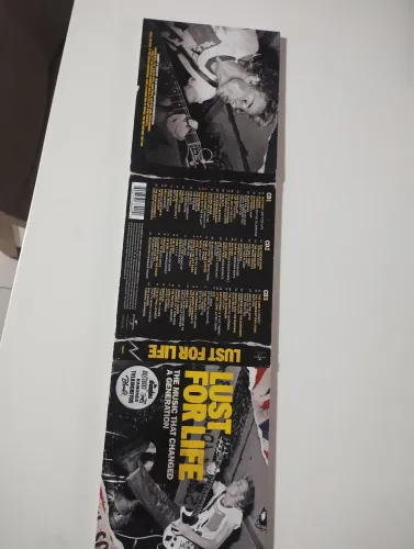 Cd triplo punk rock anos 80  raridade