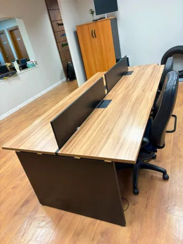 Mesa de Escritório 4 Lugares