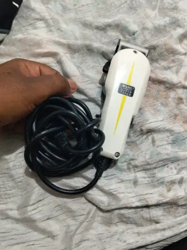 Vende-se máquina de cortar cabelo