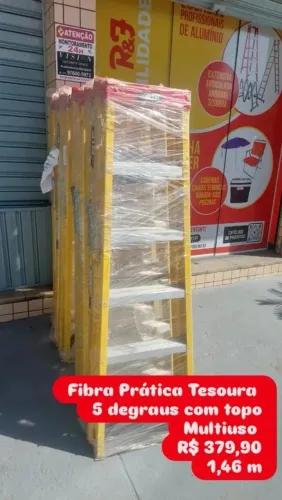 Escada de Fibra Tesoura Prática 5 Degraus - BTF Nova