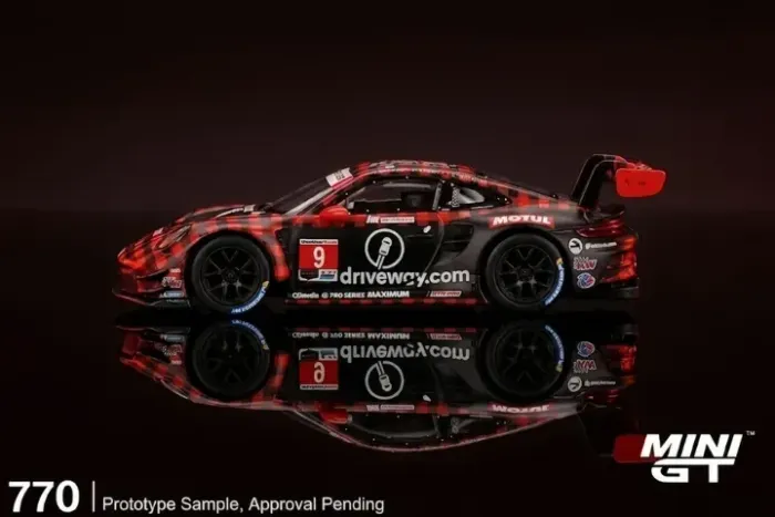 Mini GT Porsche 911 GT3 R #9