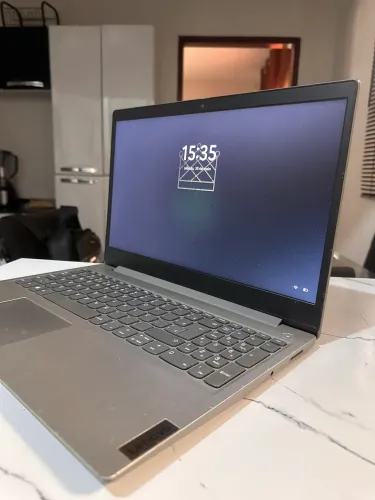 Notebook Lenovo IdeaPad 3 - Excelente Estado