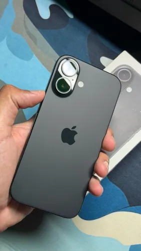 iPhone 16 128GB Preto