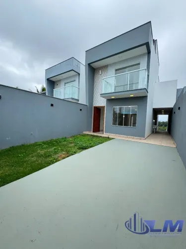 Casa triplex para locação anual em Perocão, Guarapari-ES: 3 quartos, 2 suítes, 3 salas, 3