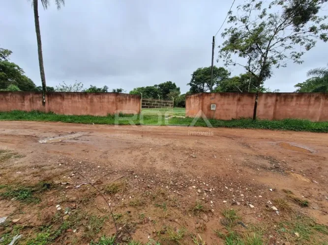 Chácara à Venda em São Carlos - Conforto e Tranquilidade no Vale Santa Felicidade