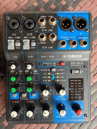 MESA YAMAHA MG06 X (único dono)