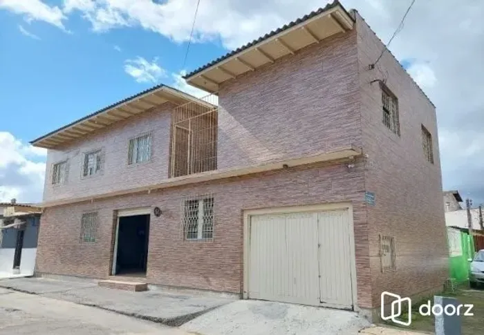Prédio comercial e Residencial com 230m²