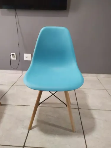 Cadeira Charles eames nova 90 cada uma