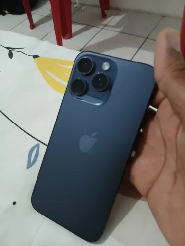 Vende-se iPhone 15 pro max