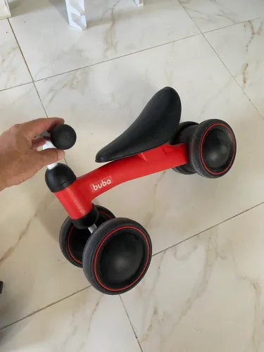 Bicicleta de equilíbrio Buba