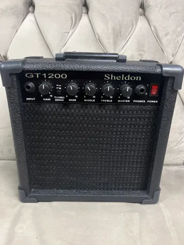 Ampliador de guitarra Sheldon GT1200