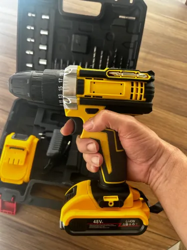 Kit maleta ferramenta Furadeira e Parafusadeira sem fio com bateria recarregavel de 48v