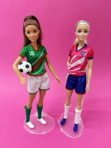 Lote Barbie jogadoras de futebol