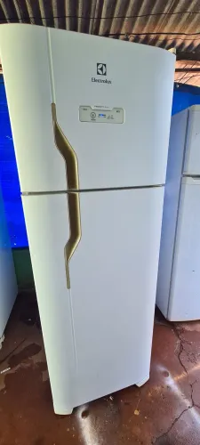 Geladeira electrolux frost free df39