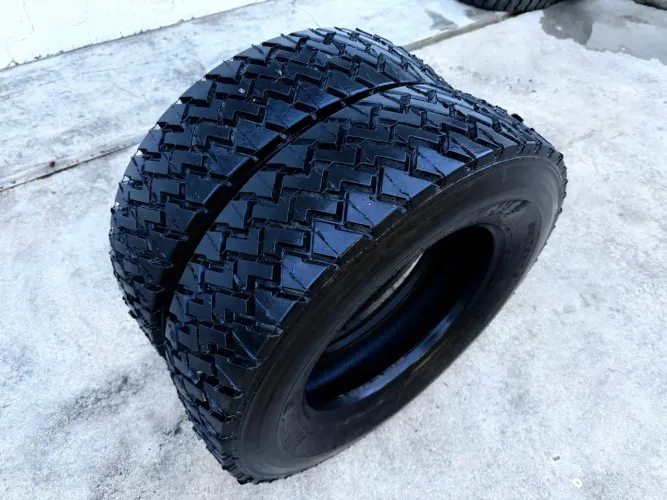 JOGO DE PNEUS GOODYEAR 215/75 R17.5 CAMINHÃO RECAPADO! 