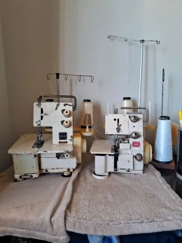 Vendo maquina duas! orvelok e colarete