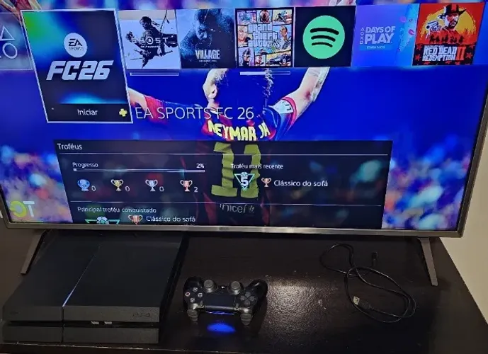 Playstation 4 Zerado com Jogos - Aceito cartao