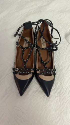 Sapato Valentino lindo e confortável, pouco usado, perfeito estado