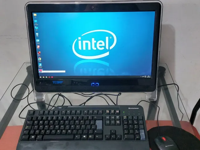 ? PC All in One T Corp Core i5 de 7ª ger +hd 1tb