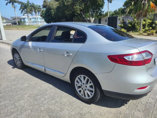Renault Fluence Sed. Dynamique 2.0 16V Flex Aut. 2016