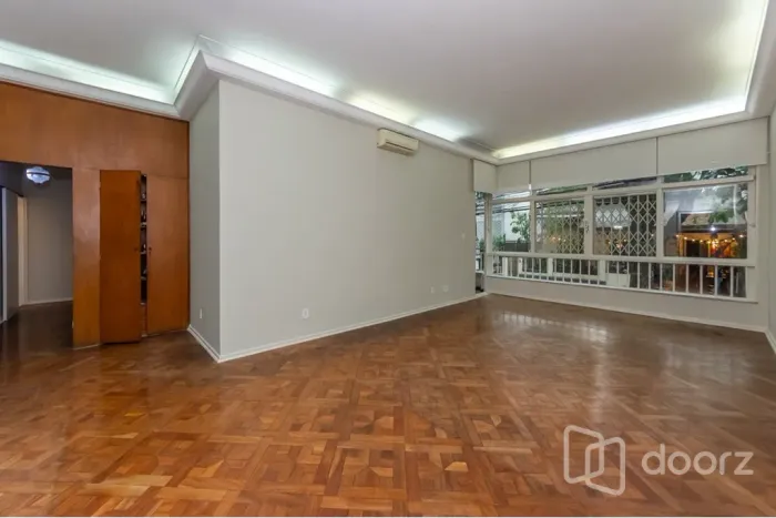Imóvel na Capitão Pinto Ferreira com 3 dormitórios e 212m²